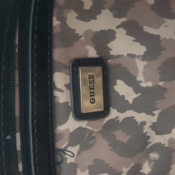 Guess crossbody purse taupe - Picture 5 of 13